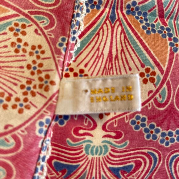 Vintage Liberty of London Cotton Handkerchief – Art Nouveau Floral Print - Picture 9 of 9